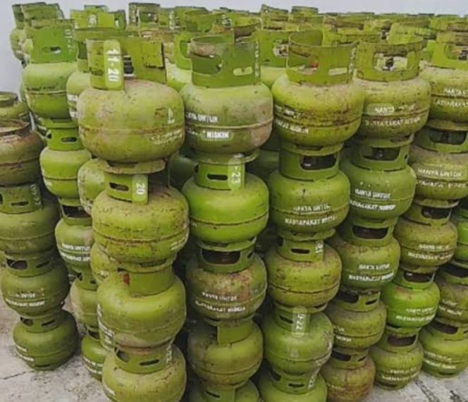 
					Gas 3 Kg Menghilang di Gunungsitoli: Warga Kelimpungan, Pemerintah Terjepit Tuntutan Solusi Cepat