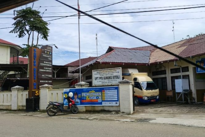 
					Diduga Tak Sinkron dengan SK Gubernur, Program Pemutihan PKB di Samsat Gunungsitoli Dinilai Membingungkan Wajib Pajak