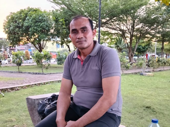 
					Guru Honorer Disingkirkan Sepihak, Surat Bupati Nias Diduga Langgar UUD 1945 dan UU ASN