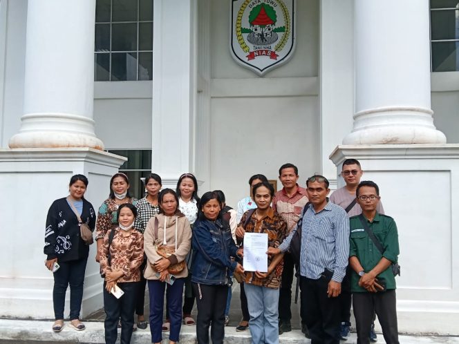 
					Ancaman Gugatan PTUN Menguat, Tenaga Non-ASN Nias Layangkan Peringatan Administratif Terakhir kepada Bupati