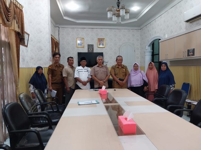 
					Skandal Haji Asahan! 13 Tahun Antre, 14 Jemaah Digagalkan Berangkat, Dugaan “JUAL-BELI” PORSI HAJI Menguat, Mengadu ke Ketua DPRD Asahan
