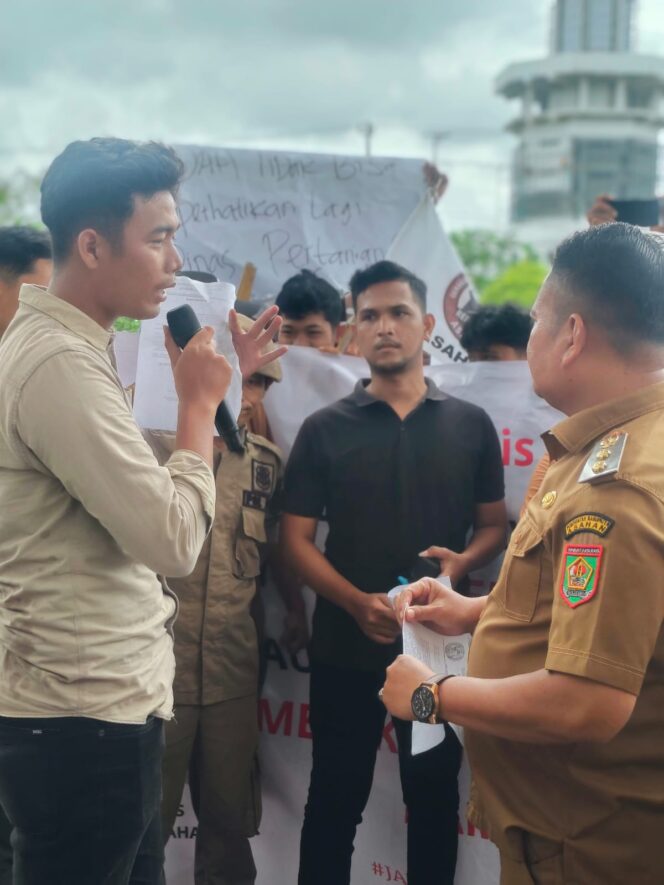 
					Dana Perawatan Di Anggarkan Dinas Pertanian,Gemppar Desak Mobil Yang di Pinjam Pakai Kejari Asahan Dipulangkan