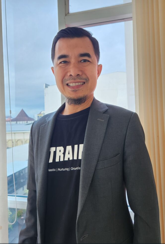
					Yusman Dawolo Kritik Pemko Gunungsitoli soal Upah Tenaga Outsourcing