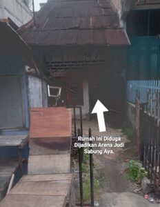Rumah Kosong di Jl. A. Rivai Kisaran Diduga Jadi Arena Sabung Ayam, Warga Soroti Pembiaran dan Dugaan Bekingan Oknum